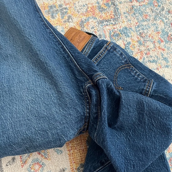Levi’s Wedgie Straight denim blue jeans - Picture 6 of 8